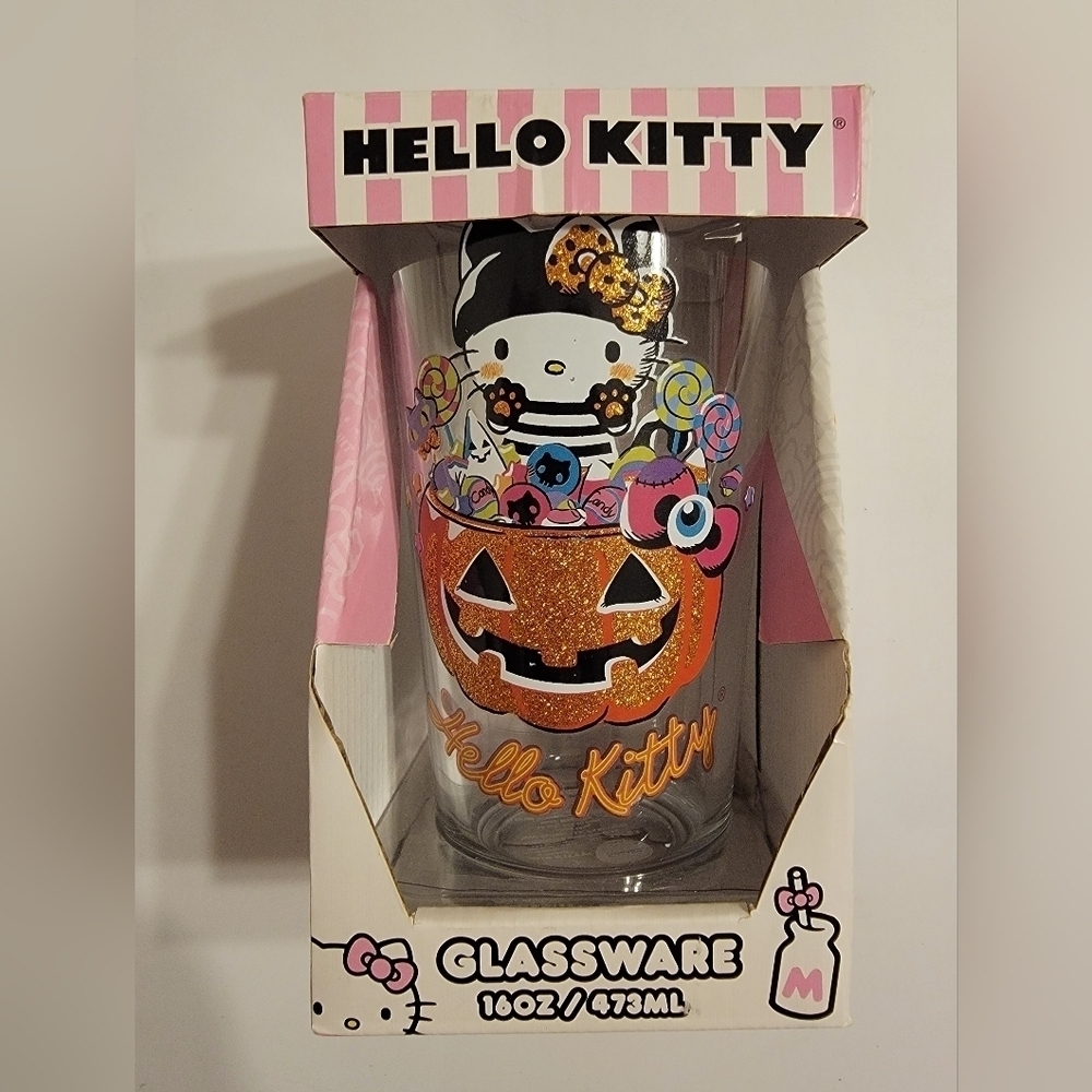 NIB Hello Kitty Halloween 16 oz Glass Tumbler